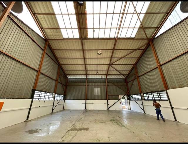 INDUSTRIAL PROPERTY TO RENT IN ROOIHUISKRAAL